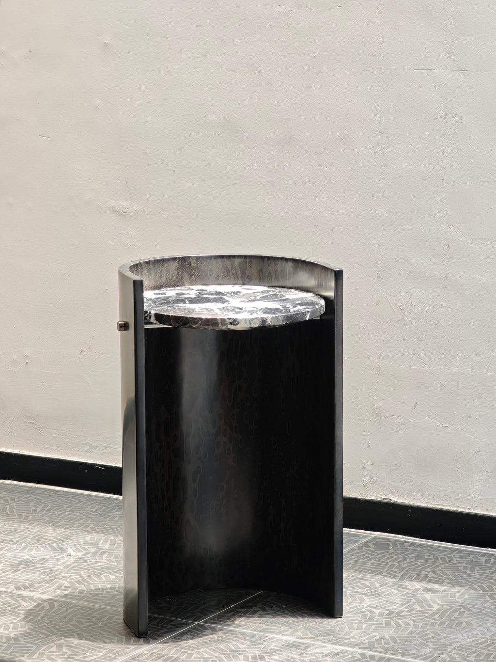 UNFOLD SIDE TABLE