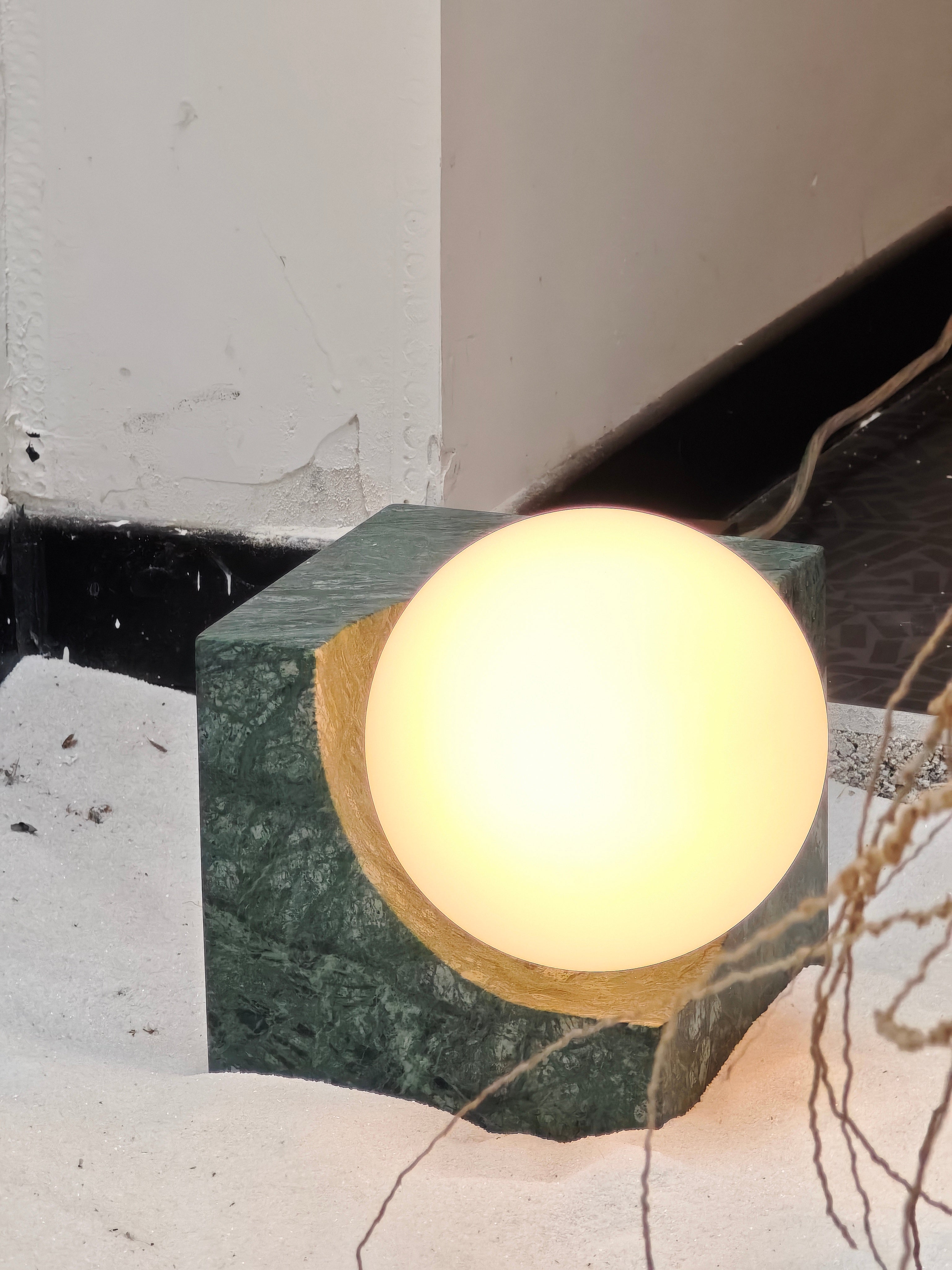 FULLMOON TABLE LAMP 160