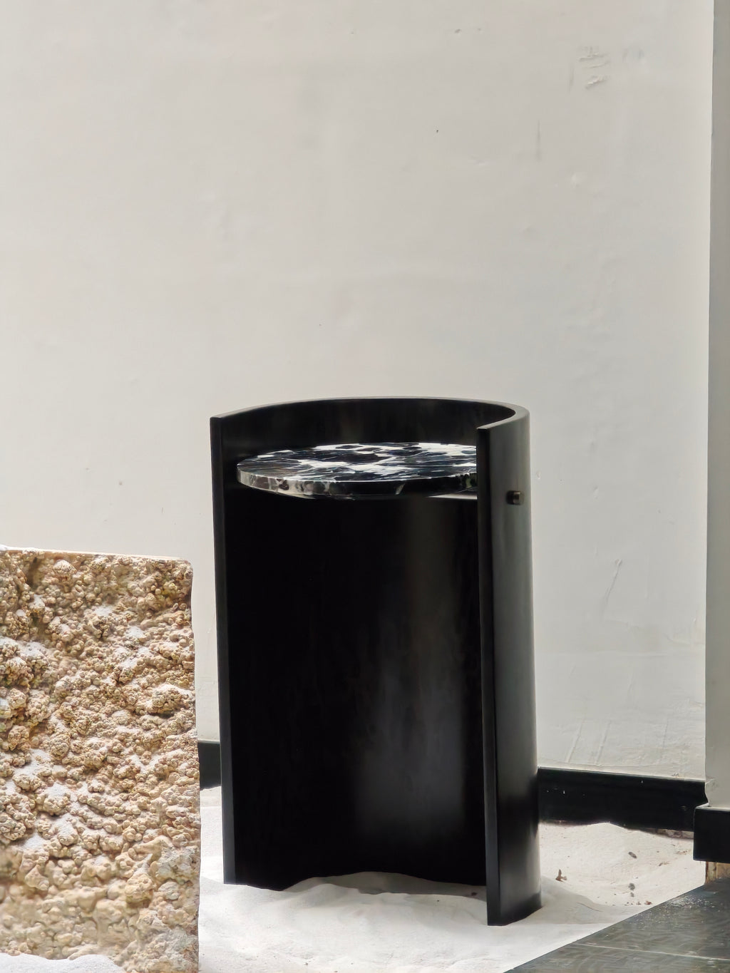 UNFOLD SIDE TABLE
