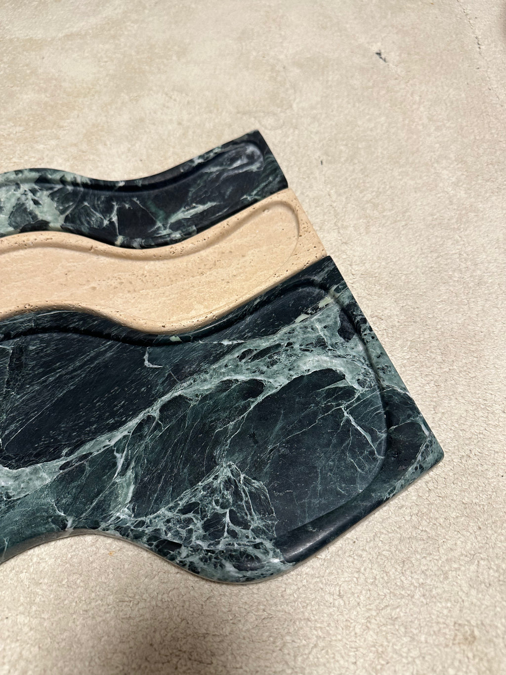 WAVE MULTIFUNCTIONAL TRAY