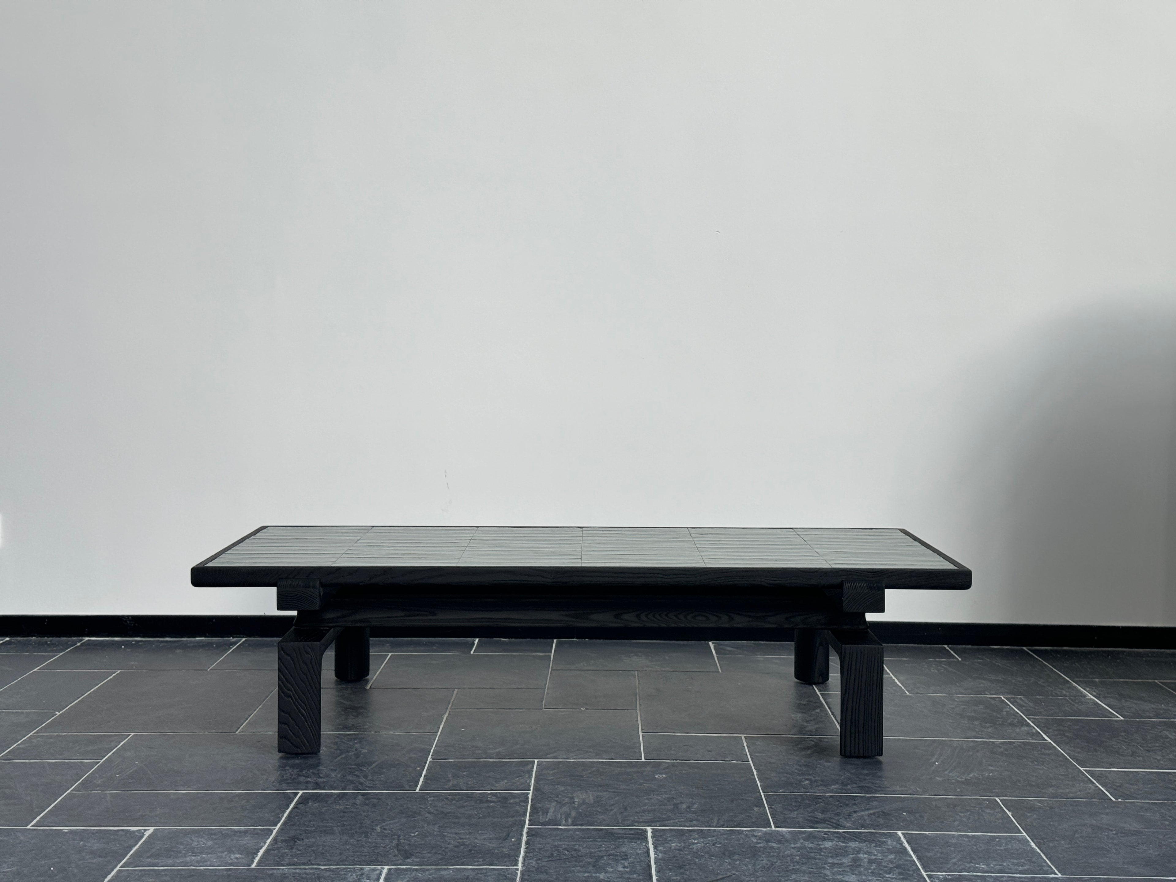 ZHU BAI COFFEE TABLE